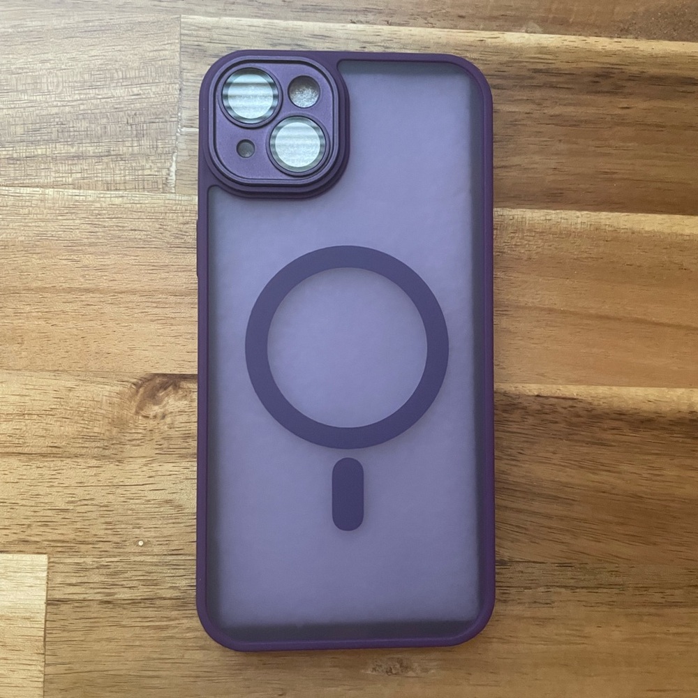 iPhone 15 plus Purple MagSafe iPhone Case